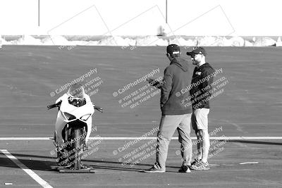 media/Mar-21-2022-Moto Forza (Mon) [[4127b7cc51]]/Around the Pits/